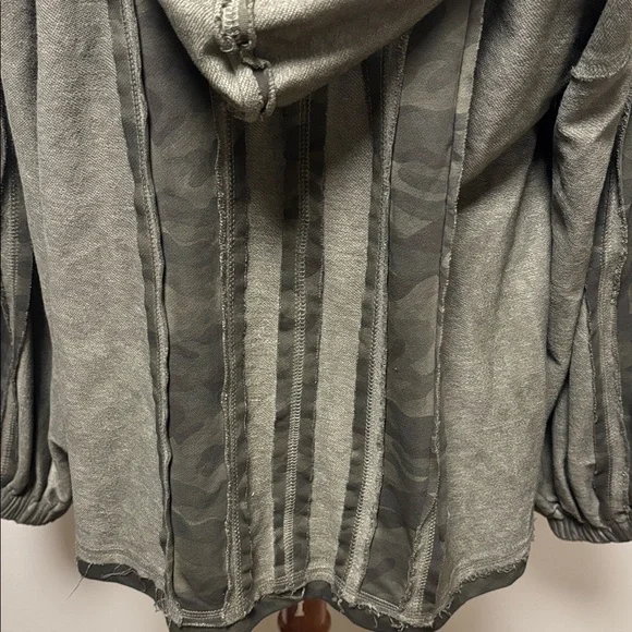 POL Camouflage Oversized Hoodie - Picture 5 of 8